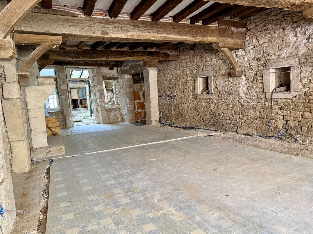 Maison à VEZELAY
