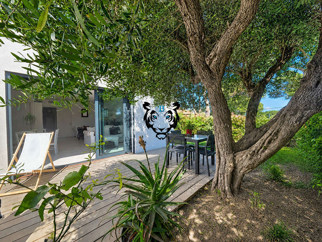 Appartement T3 rez de jardin - Plages à pied - Les Issambres - photo 2