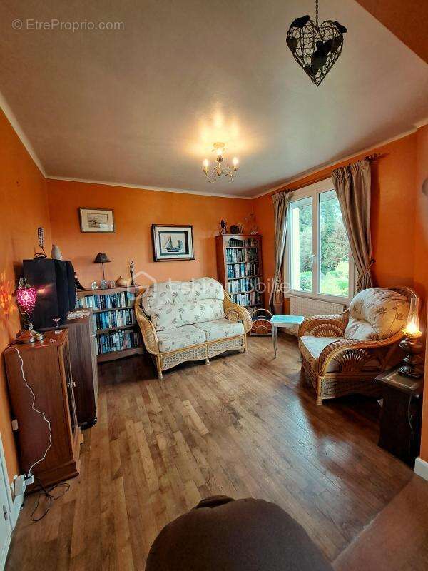   COUP DE CŒUR ASSURÉ – À Vendre Maison Plein Pied   4 Chambres  130m²  - photo 2