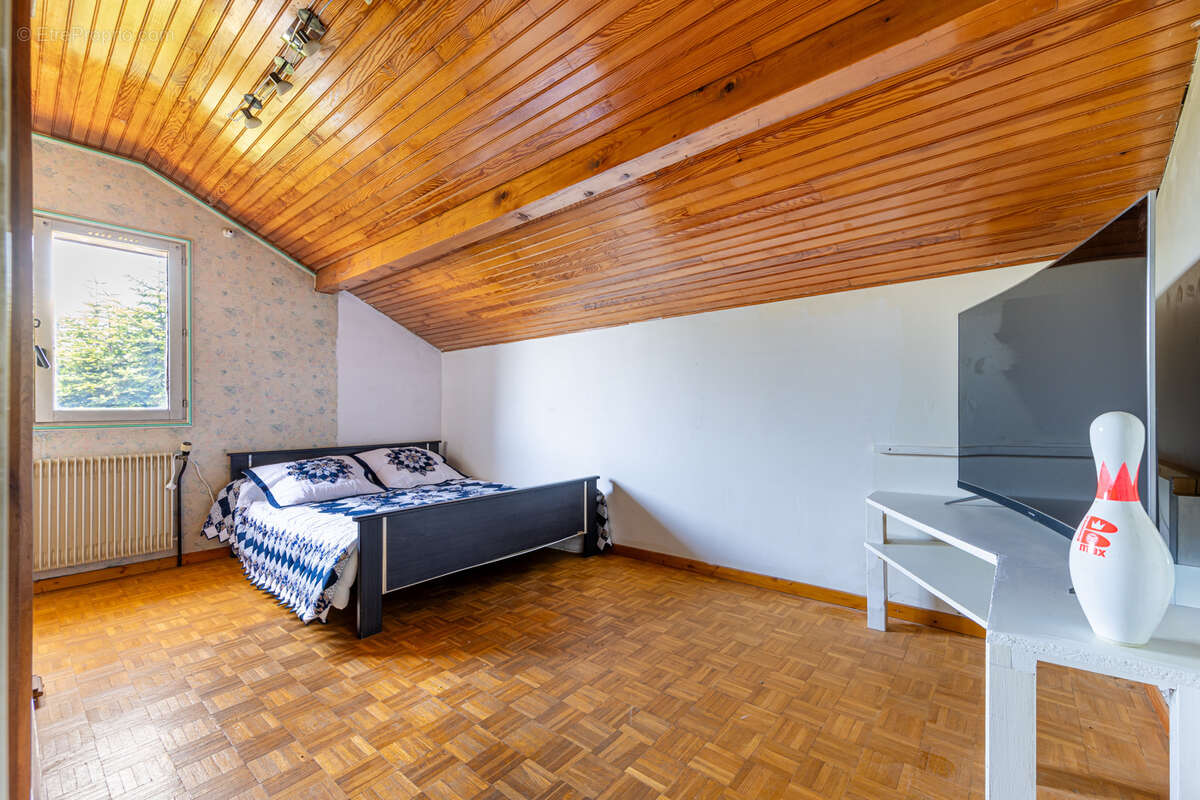 Propriété 7 pièces 183 m2 - photo 11