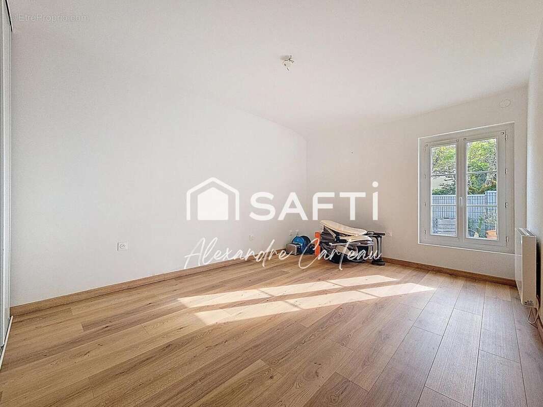 Photo 8 - Maison à FARGUES-SAINT-HILAIRE