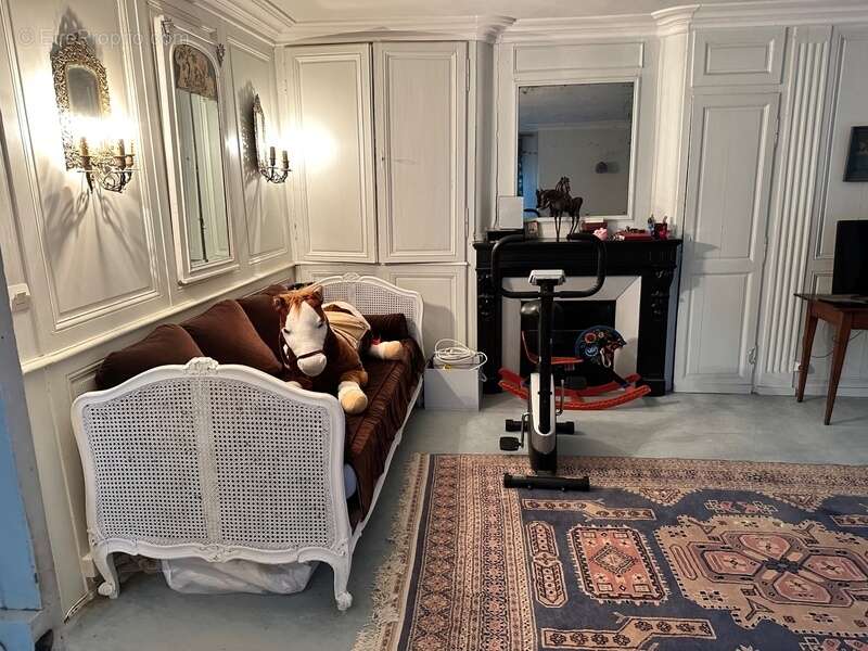 Maison à SAINT-OUEN-DE-THOUBERVILLE