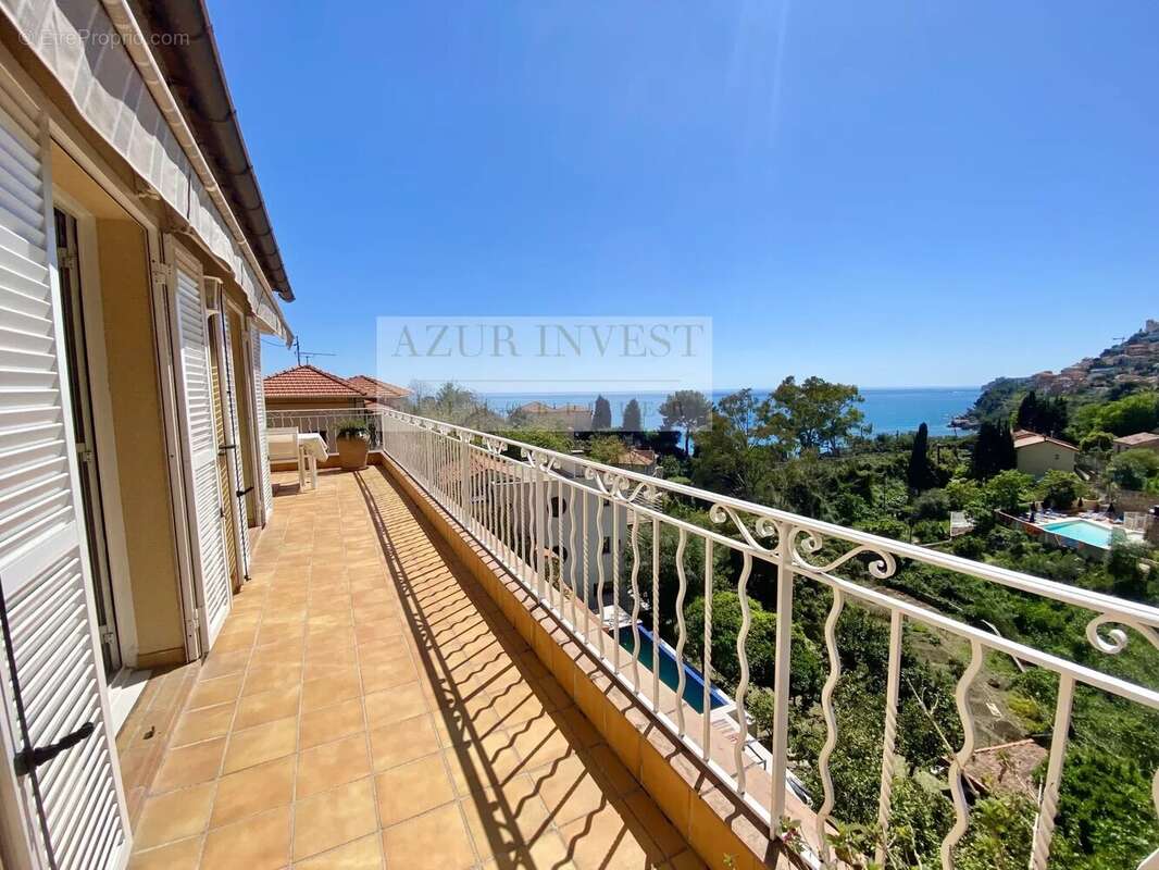 Appartement à ROQUEBRUNE-CAP-MARTIN