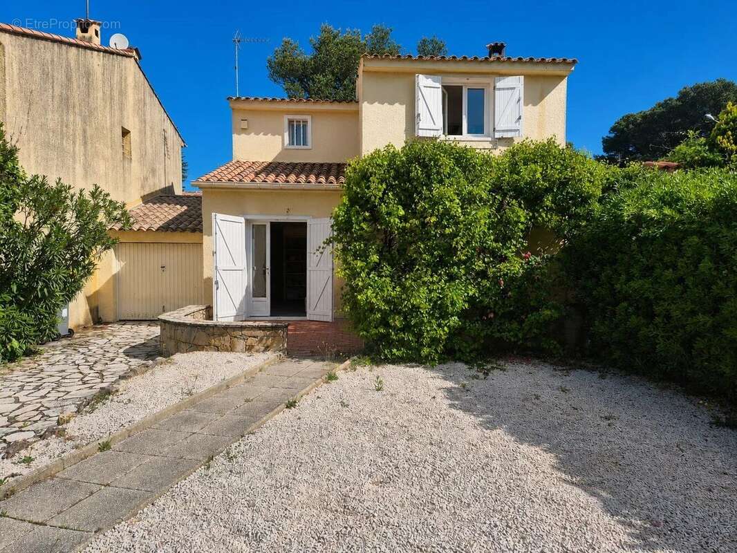 Maison à LE CANNET-DES-MAURES