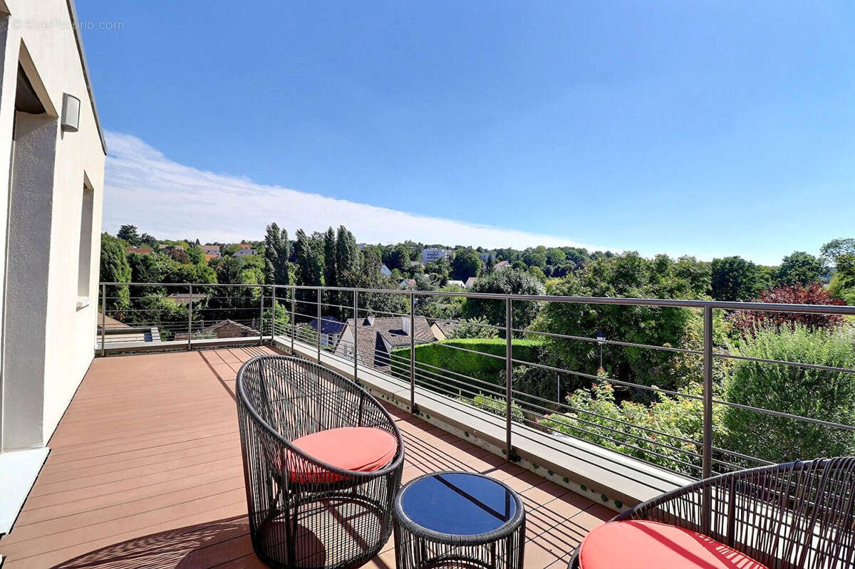 Maison à MAREIL-MARLY