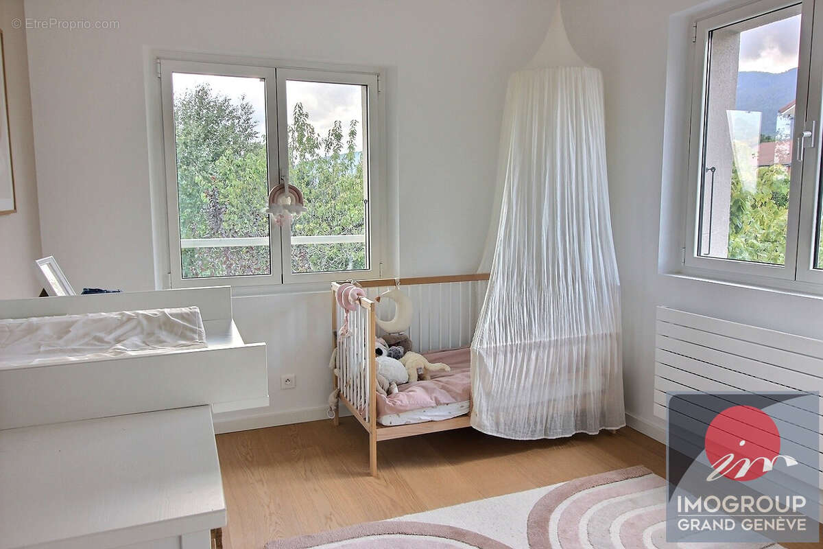 Maison à DIVONNE-LES-BAINS