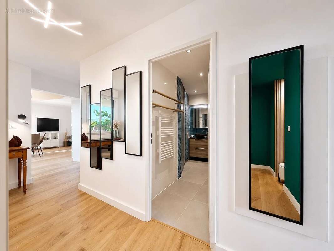 Appartement à HYERES