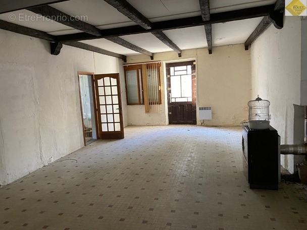 Maison à YZEURES-SUR-CREUSE