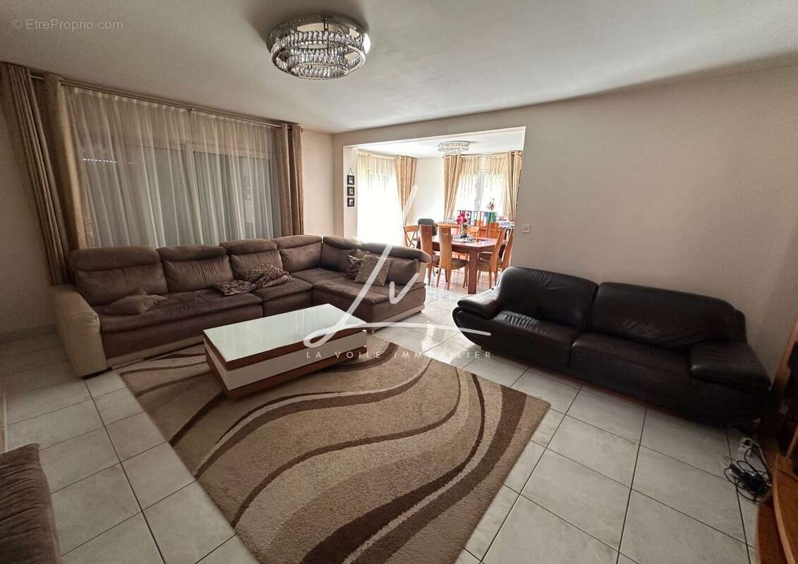 Maison 205 m² à Caen  - photo 5