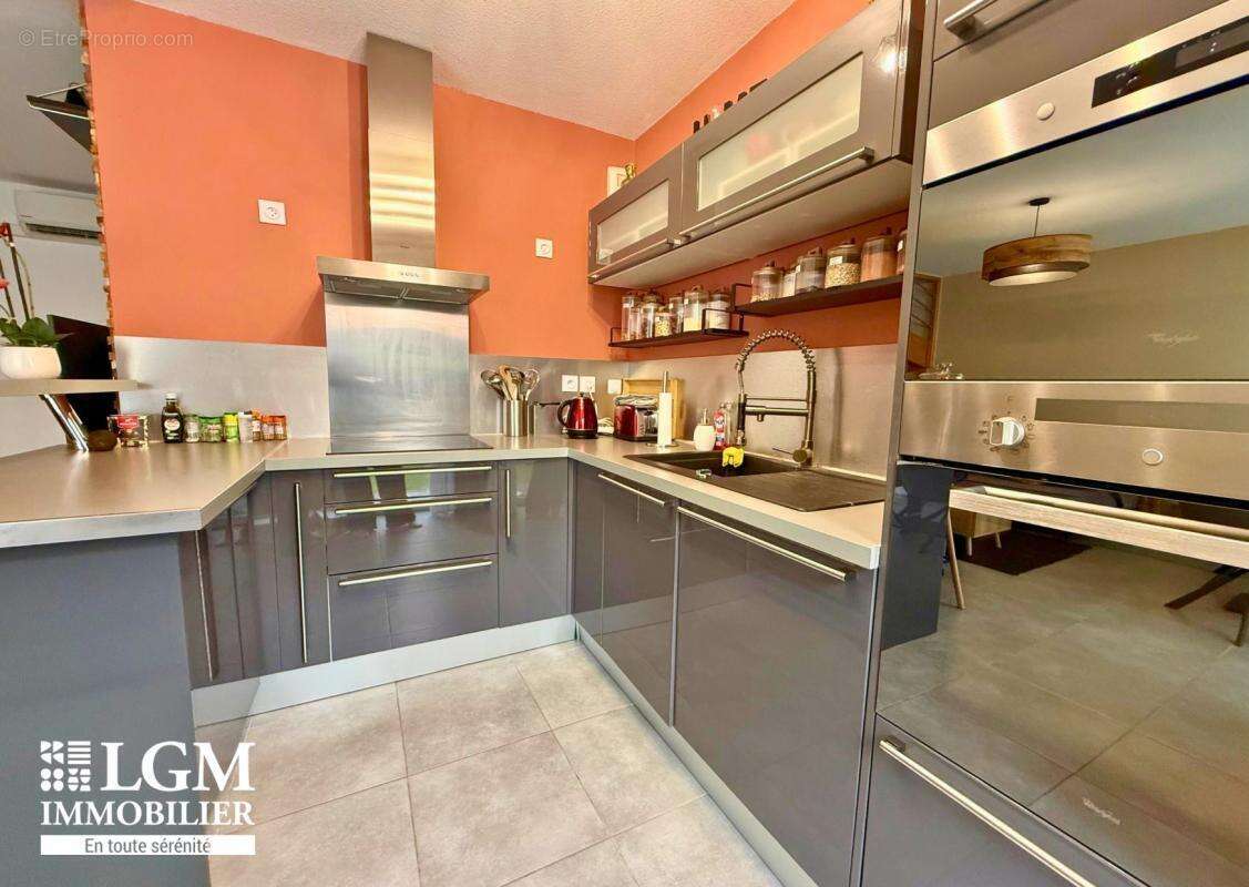 Maison à CHATEAUNEUF-LES-MARTIGUES