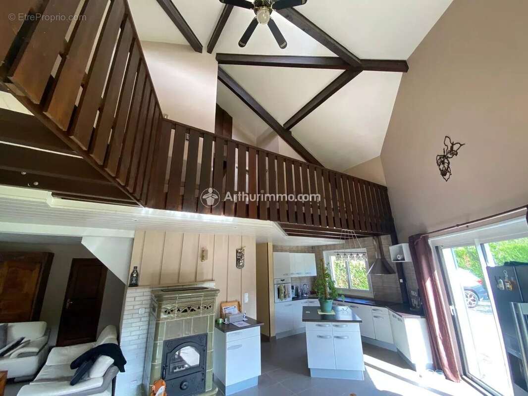 Maison à NEUVECELLE