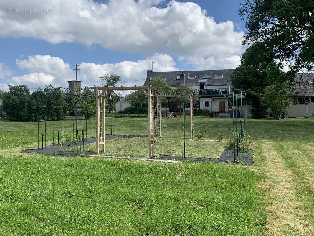 Maison à CERNOY-EN-BERRY