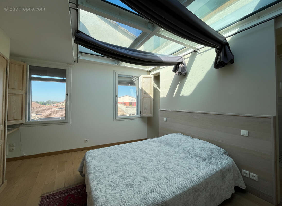 Appartement à L'ISLE-SUR-LA-SORGUE