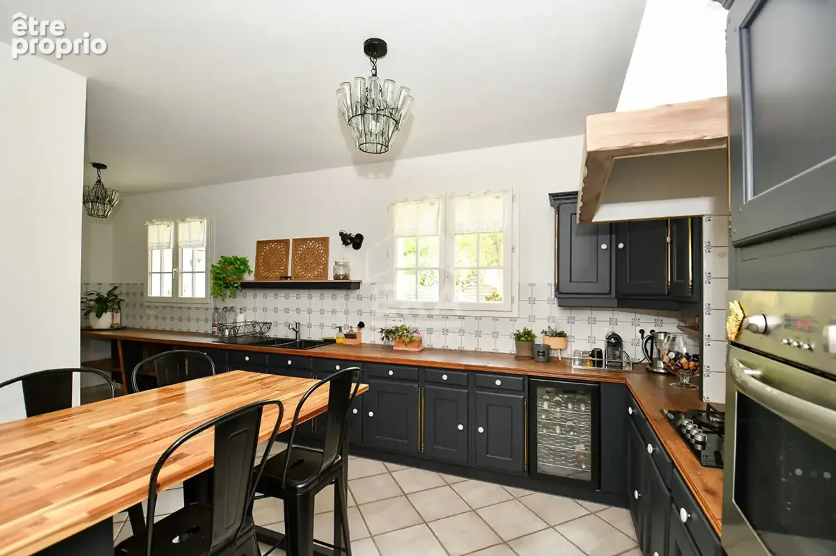 Villa de standing avec piscine - plain-pied - garage et studio - photo 4