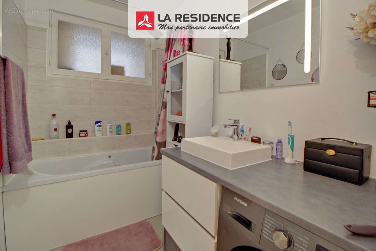 Appartement à SAINT-MARCEL