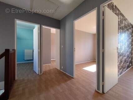 Appartement à BORNEL