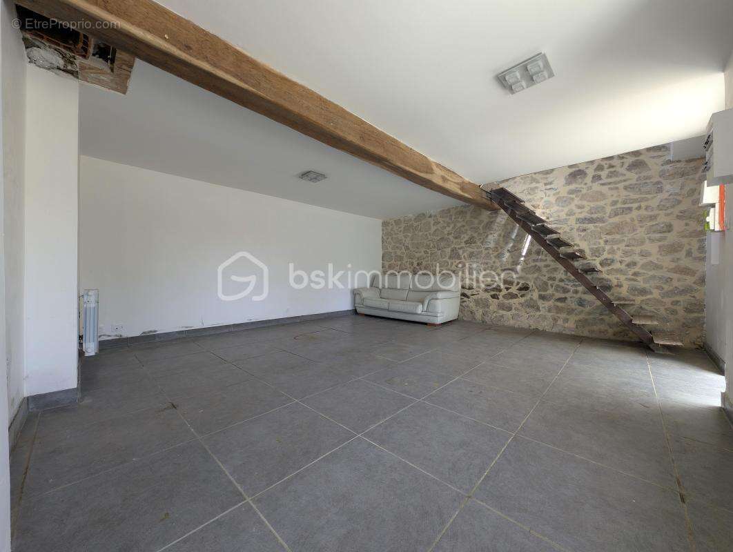 Maison à BRICQUEBEC