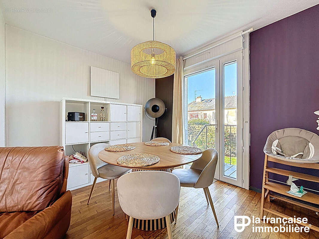 Maison à VEZIN-LE-COQUET