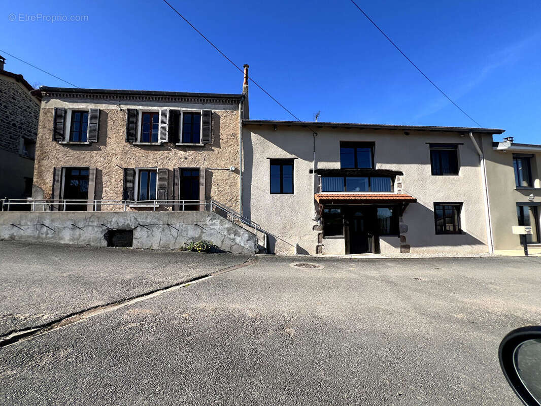 Maison à AMBIERLE