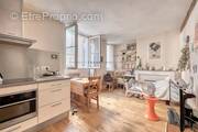 Appartement à PARIS-3E