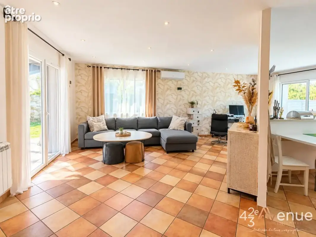 Maison 5 pièces 116 m² à vendre à Saint-Chamond (42400) - photo 3
