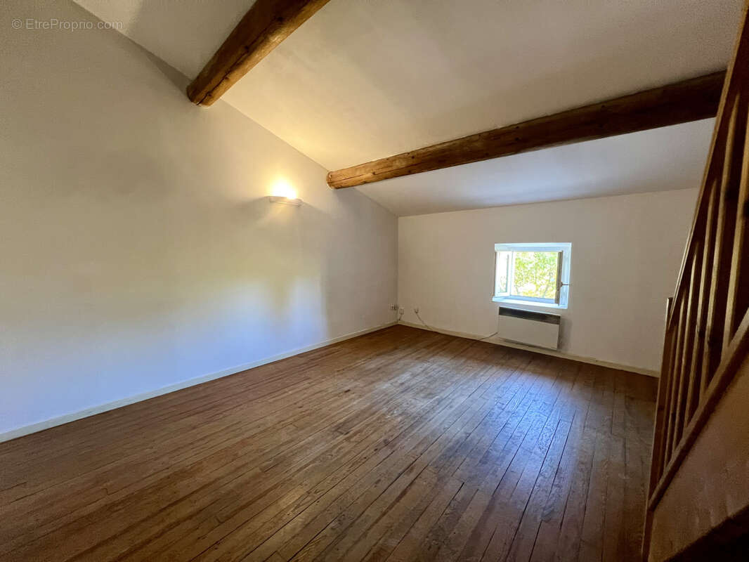 Appartement à VAISON-LA-ROMAINE