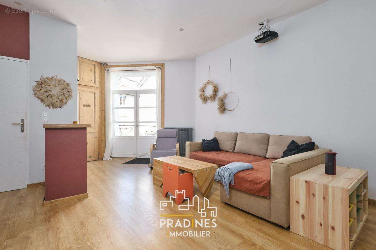 Appartement à MORNANT