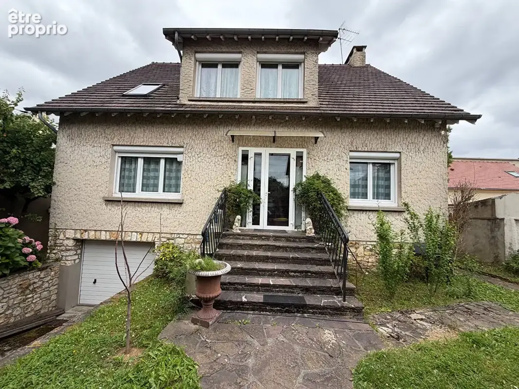 Maison à SARCELLES