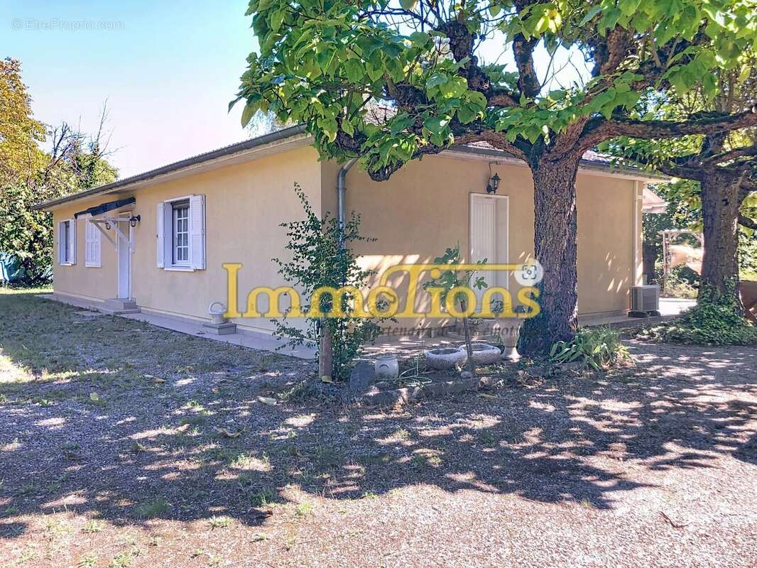 Maison à SAINT-LATTIER