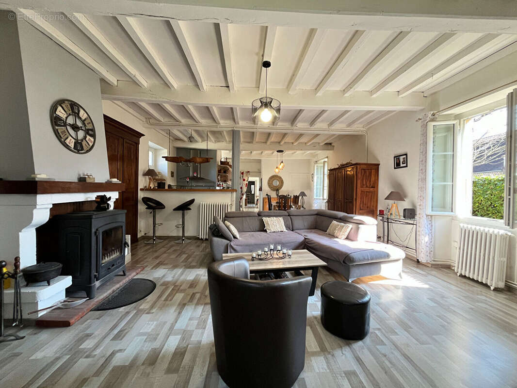 Maison à MONPAZIER