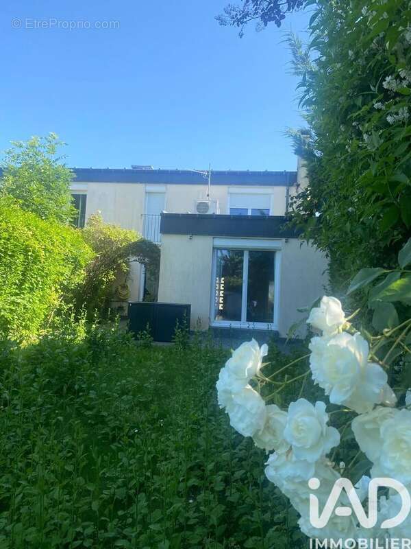 Photo 2 - Maison à MENUCOURT