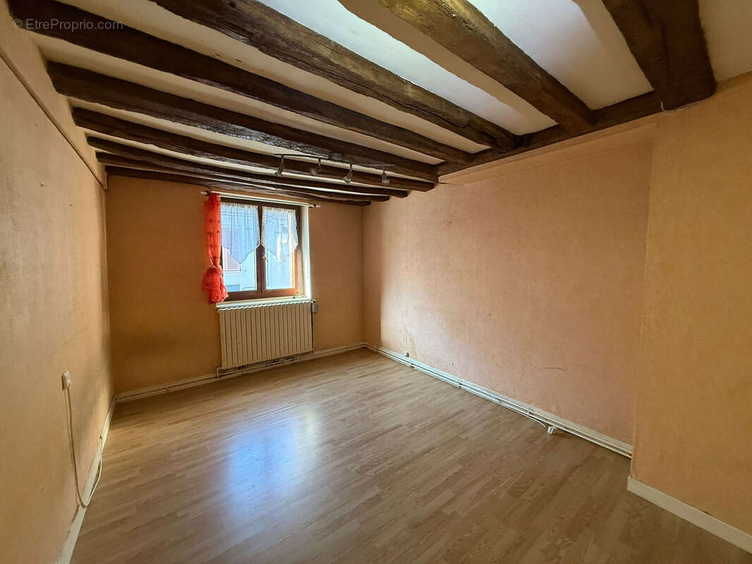 Appartement à ETRECHY