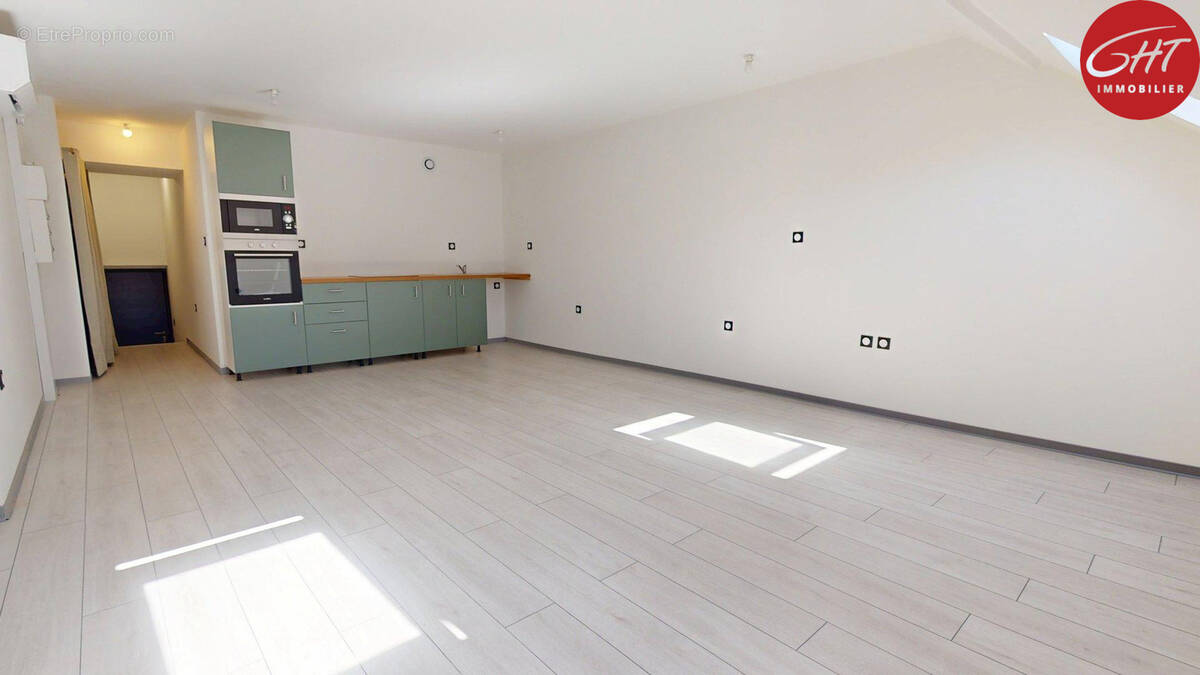 Appartement à BURGILLE