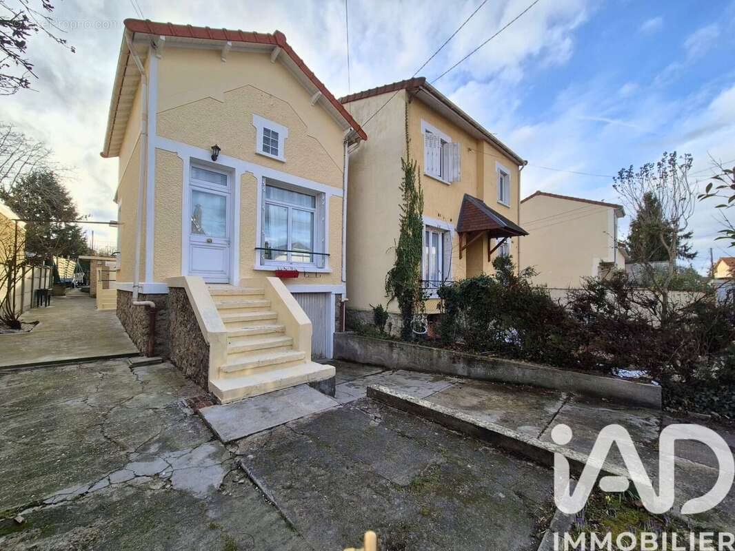 Photo 2 - Maison à RIS-ORANGIS