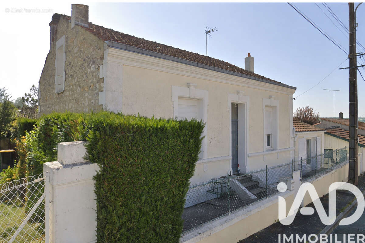 Photo 2 - Maison à SOYAUX