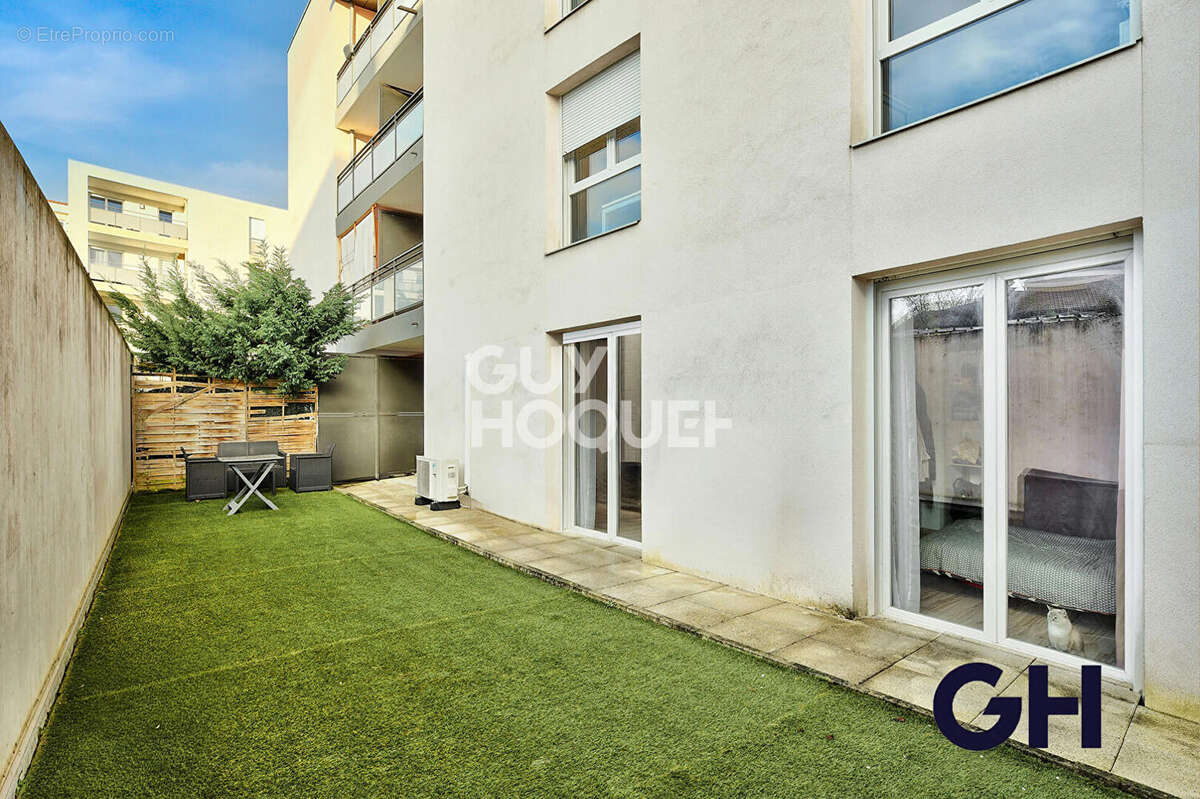 Meyzieu Centre - rez-de-jardin - 3 pièces - Jardin 50m2 - photo 10