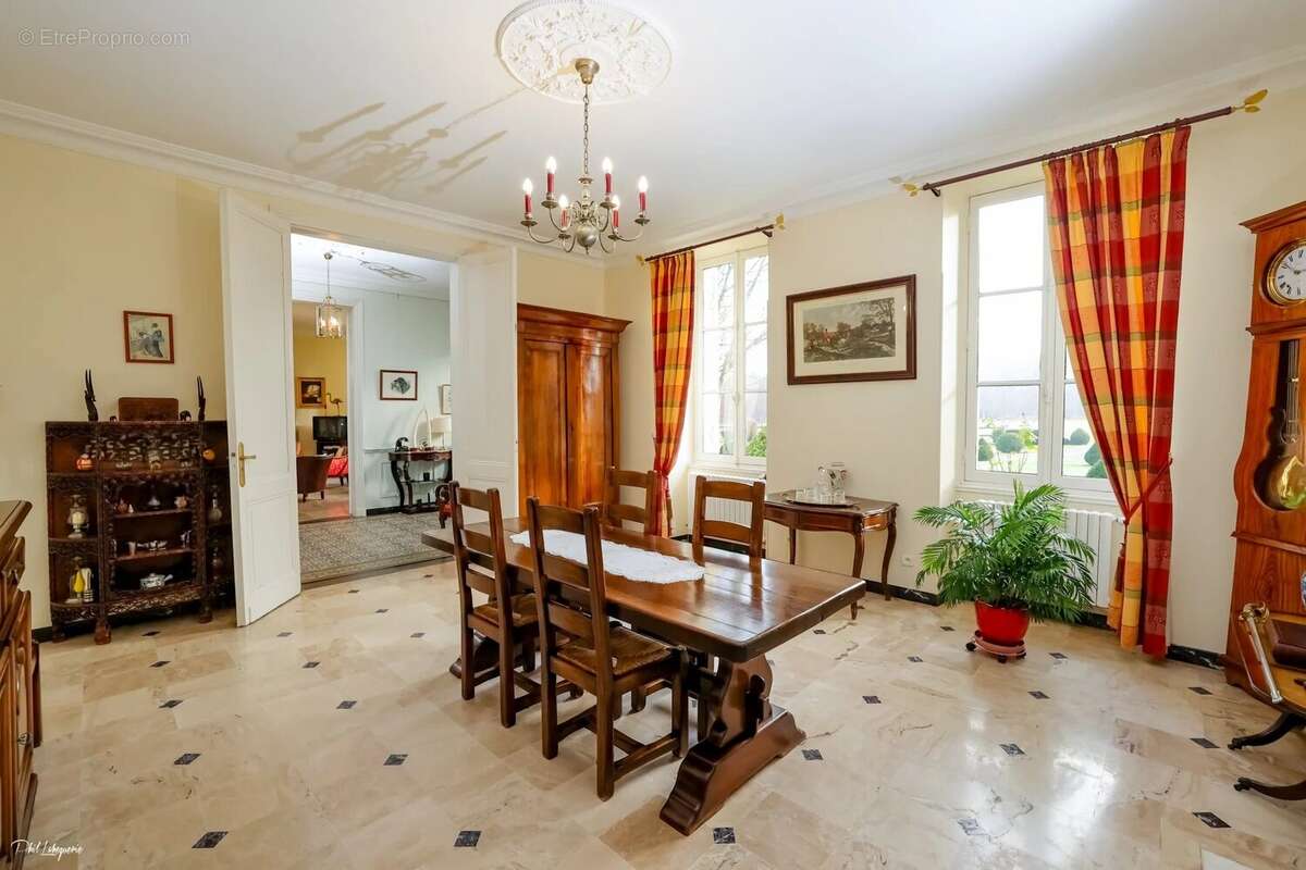 Maison à LE BARP