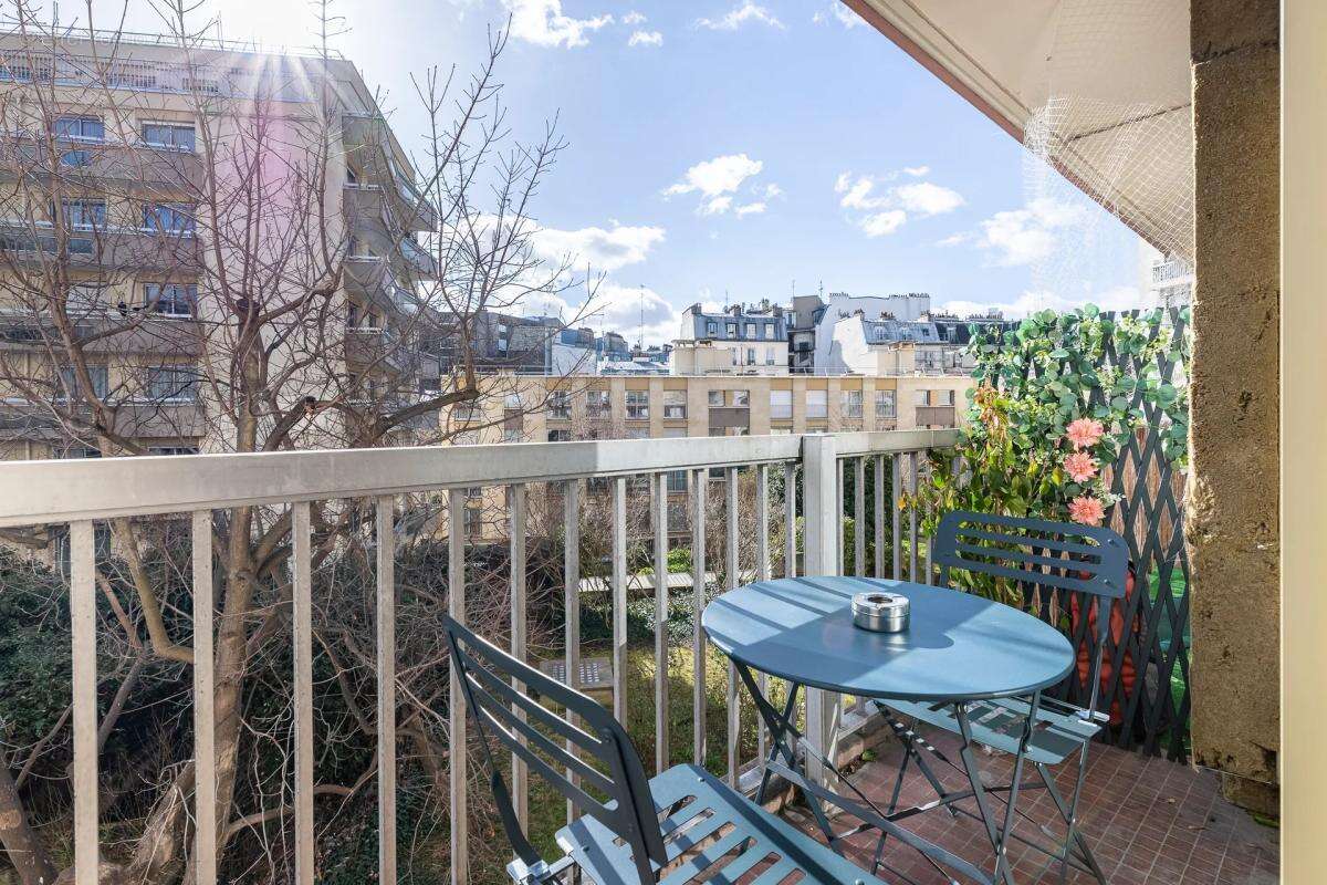 Appartement à PARIS-18E
