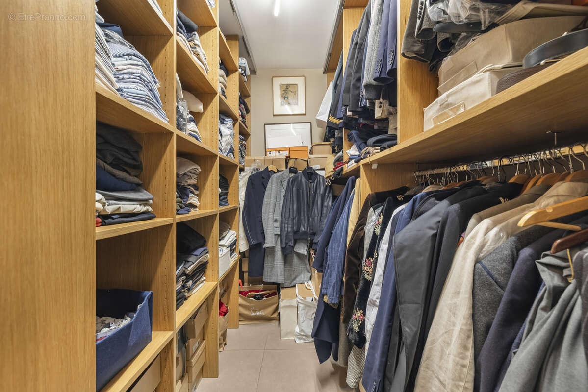 Appartement à PARIS-3E