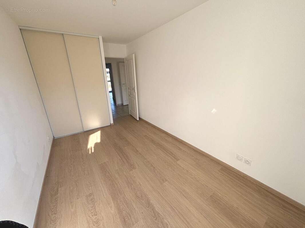 Appartement 68 m² à Valence  - photo 8
