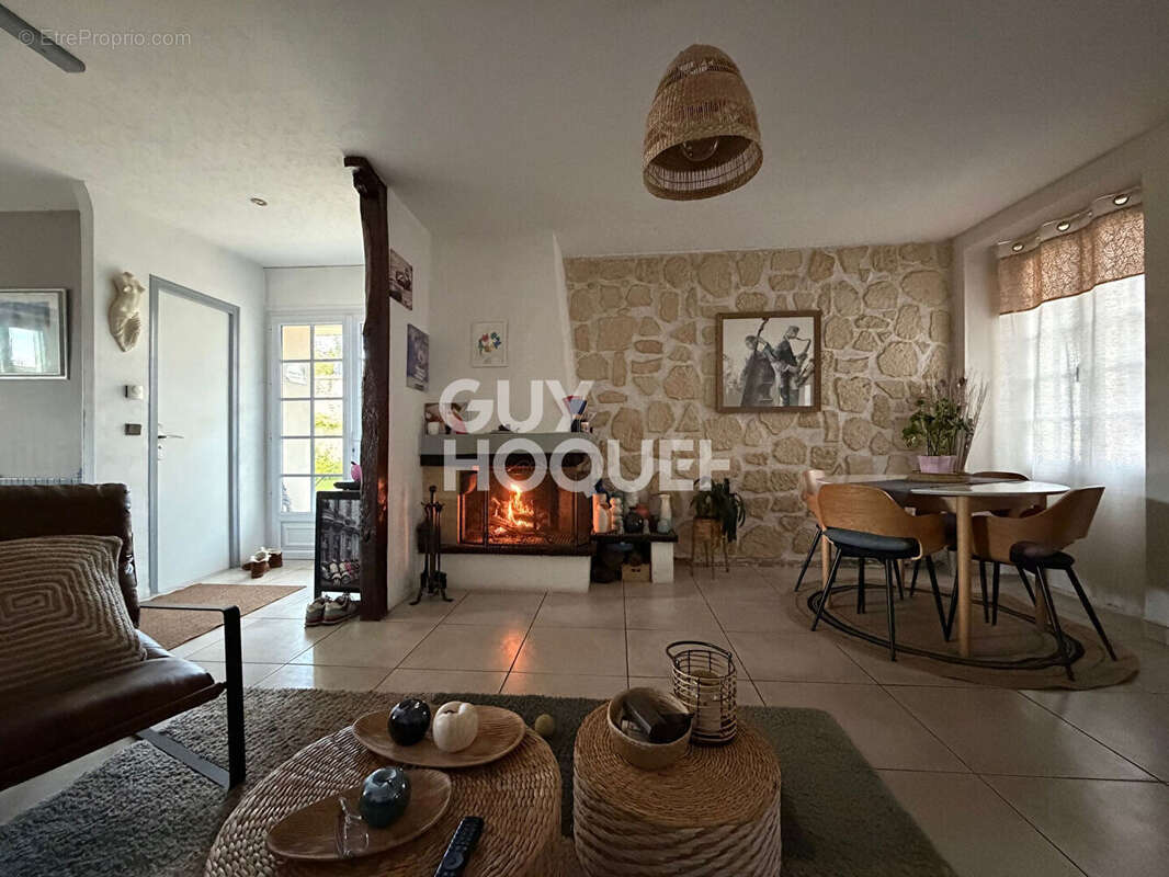 Maison à SAINT-MAMMES