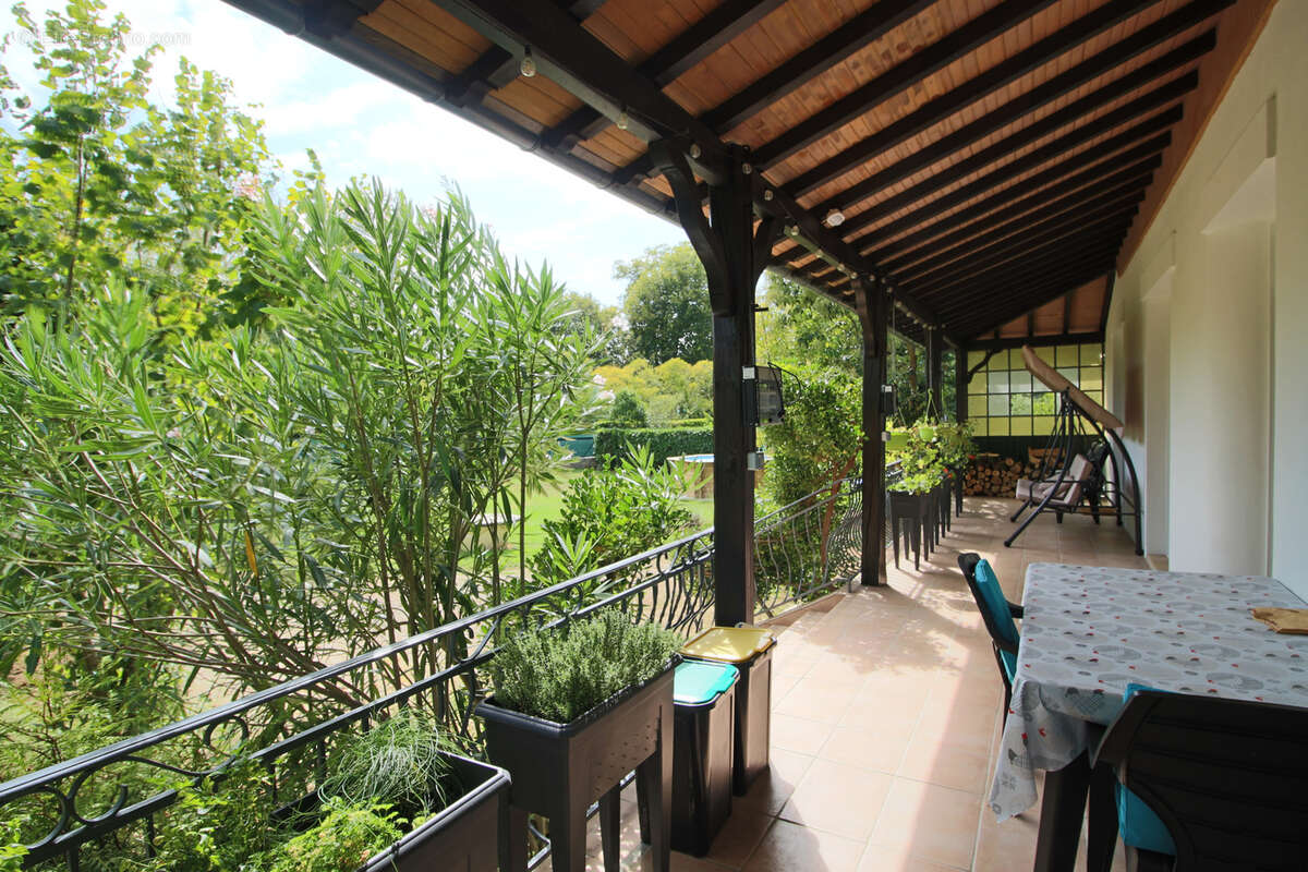 Maison à PUY-L'EVEQUE