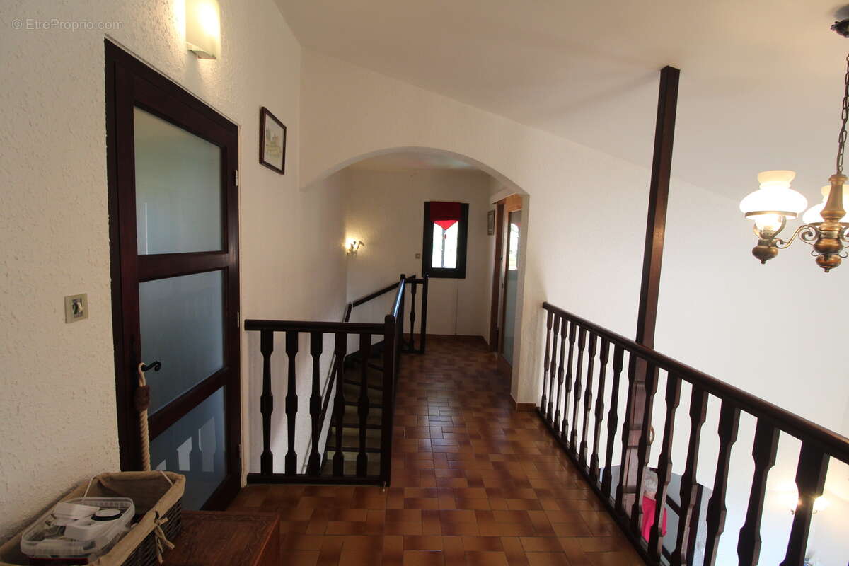 Maison à MONTSERET
