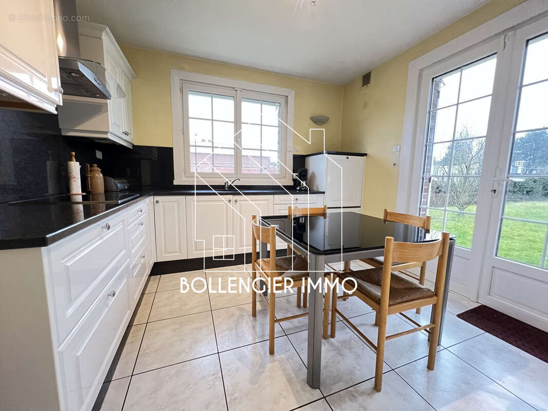 Maison à HAZEBROUCK