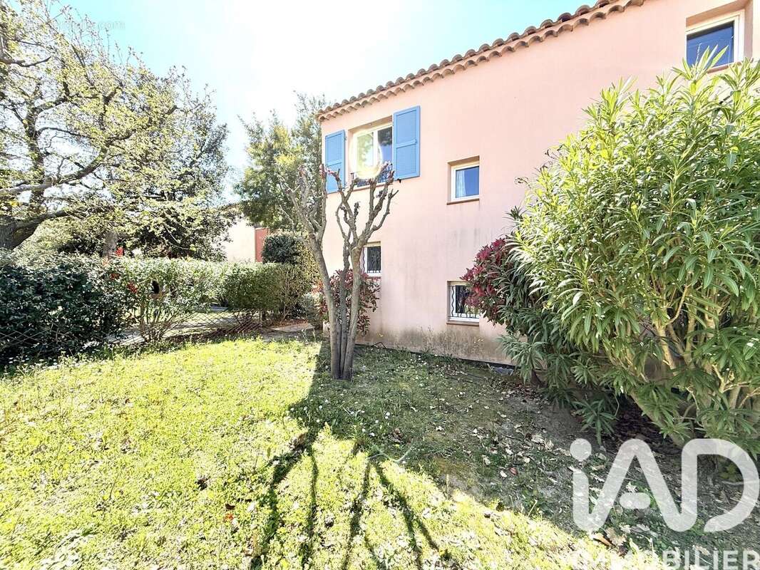 Photo 7 - Maison à ROQUEBRUNE-SUR-ARGENS