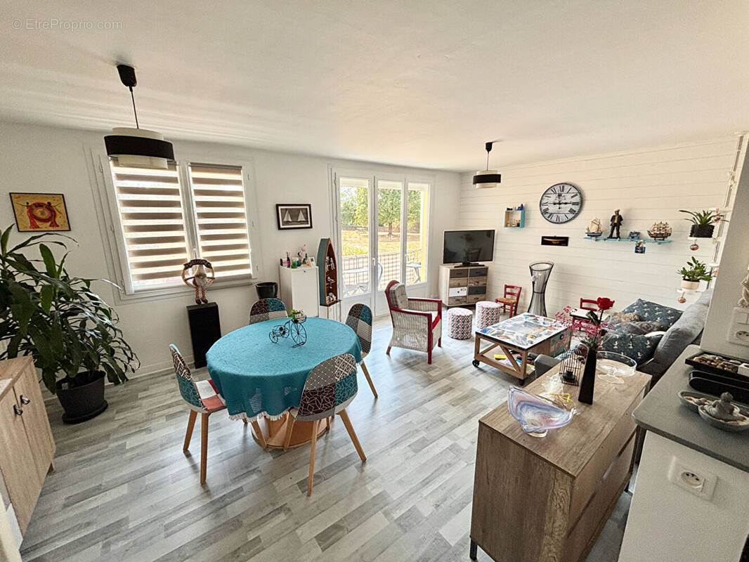Appartement à REZE