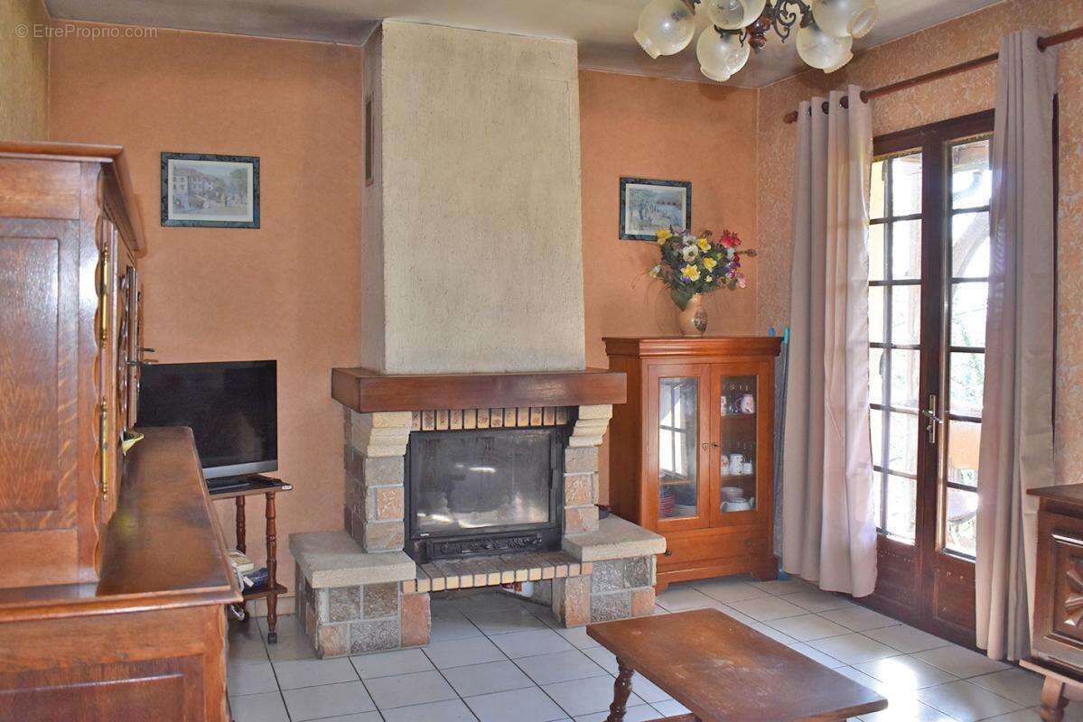 Maison à ARCHIGNAC