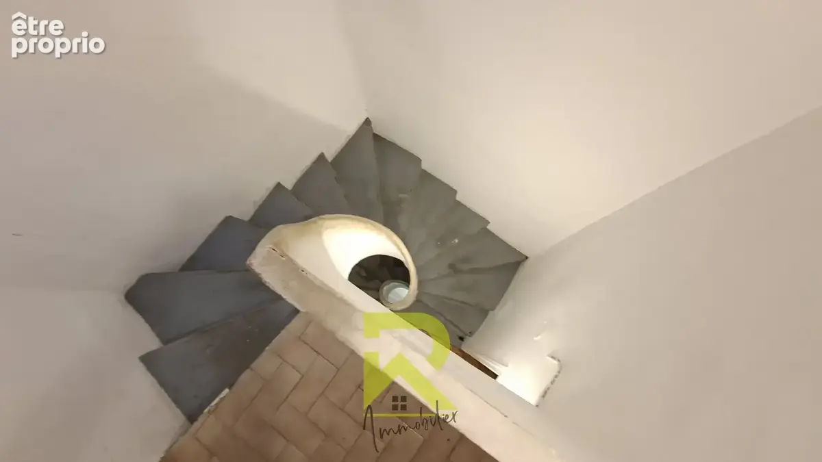 Maison de village de 95 m2 avec garage, balcon et cave au cœur de Narbonne - photo 4