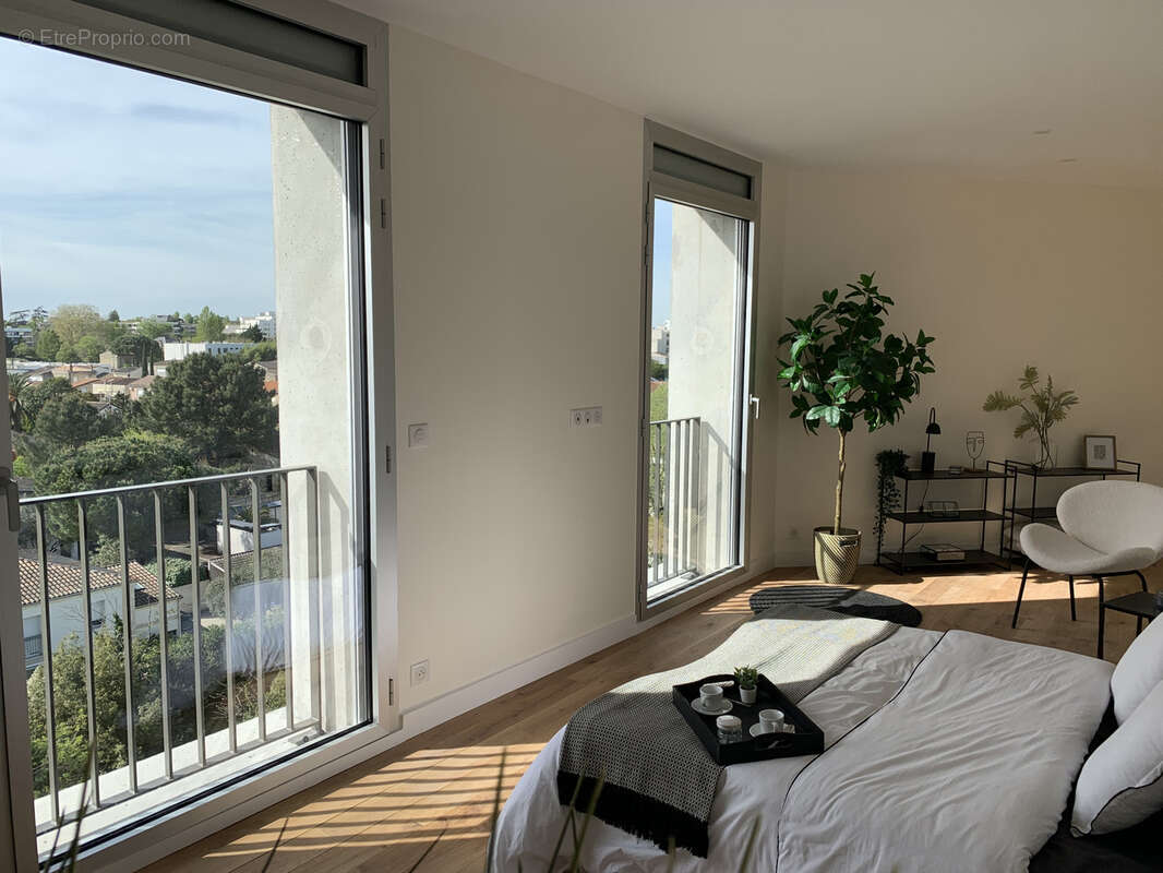 Appartement à BORDEAUX