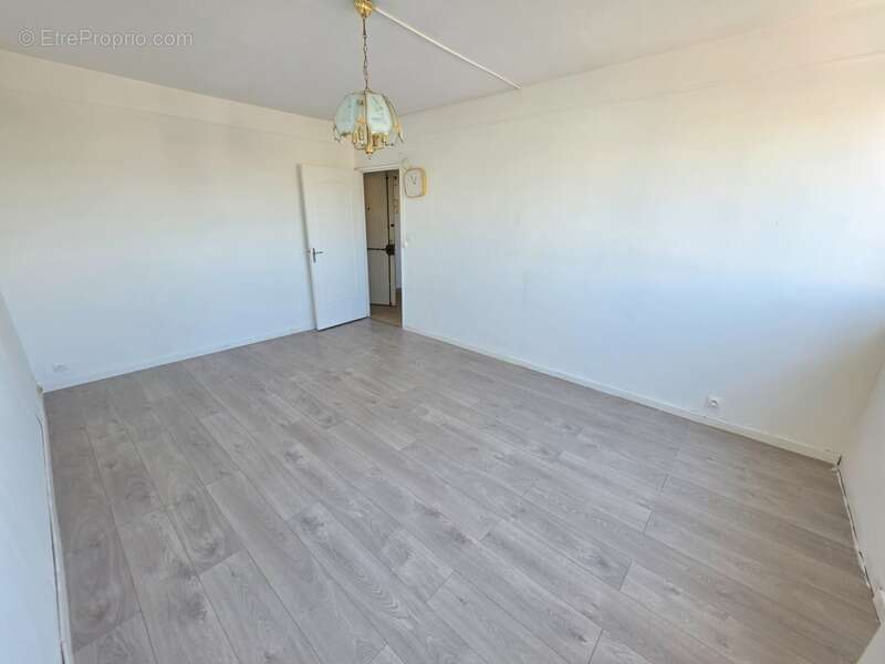 Appartement à RIS-ORANGIS